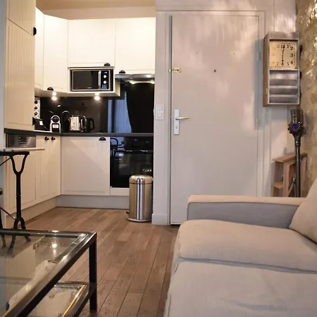 Charming Near Republique And Le Marais Apartment Paris